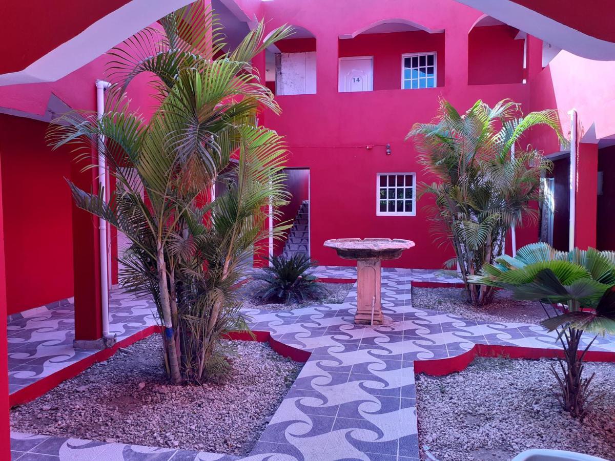 Hostel Punto4 *